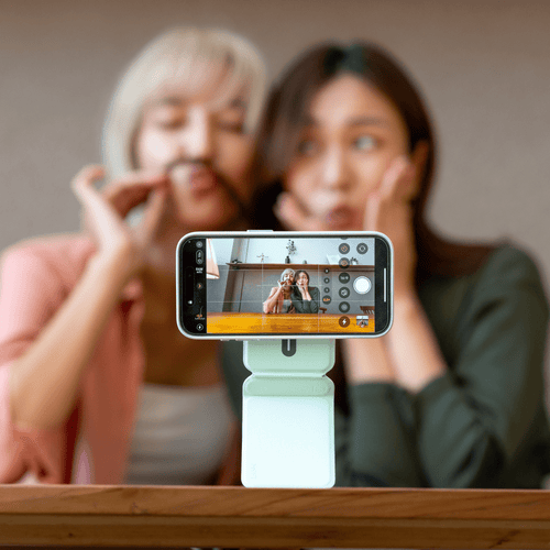 Snap Phone Tripod Stand MOVAS™ - MagSafe Compatible For Phones MS027