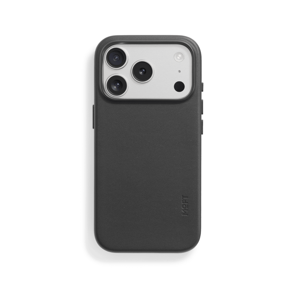 Product A MOFT iPhone 17 Pro Jet Black 