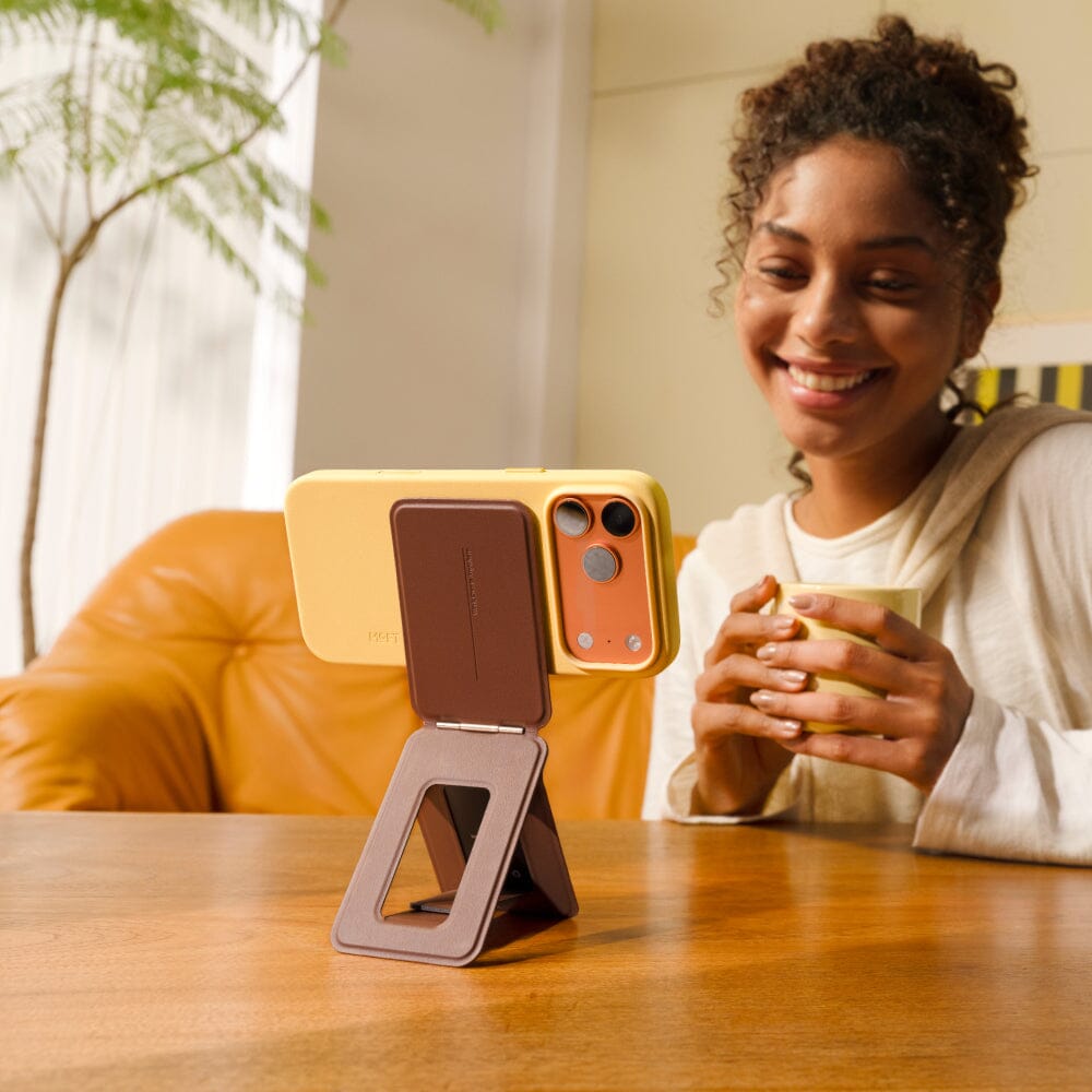 Snap Phone Tripod Stand MOVAS™ - MagSafe Compatible For Phones MS027 